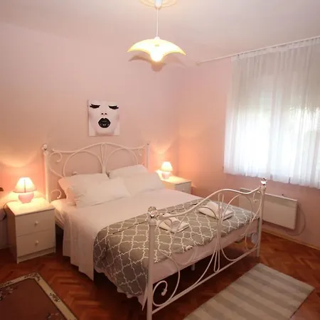 Πανσιόν Fabiana Πόρετς